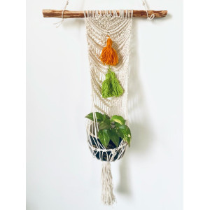 Macarame One Plant Hanger - A Tale of Crafts