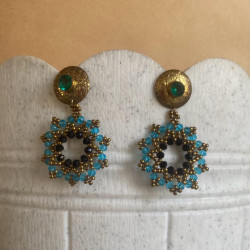 Blue Enchantress with green beads earrings - Flower Child