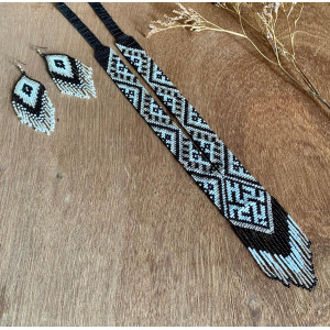 Ukrainian Black and Silver Seed Bead Jewelry - Kuoli