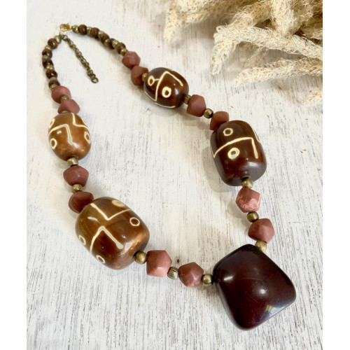 Hand crafted wooden necklace - Kuoli 